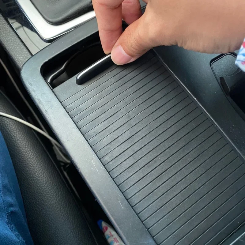 غطاء ستارة دوارة للكونسول الداخلي للسيارة لمرسيدس بنز الفئة C W204 S204 والفئة E W212 S212 C180 2046807607 9051