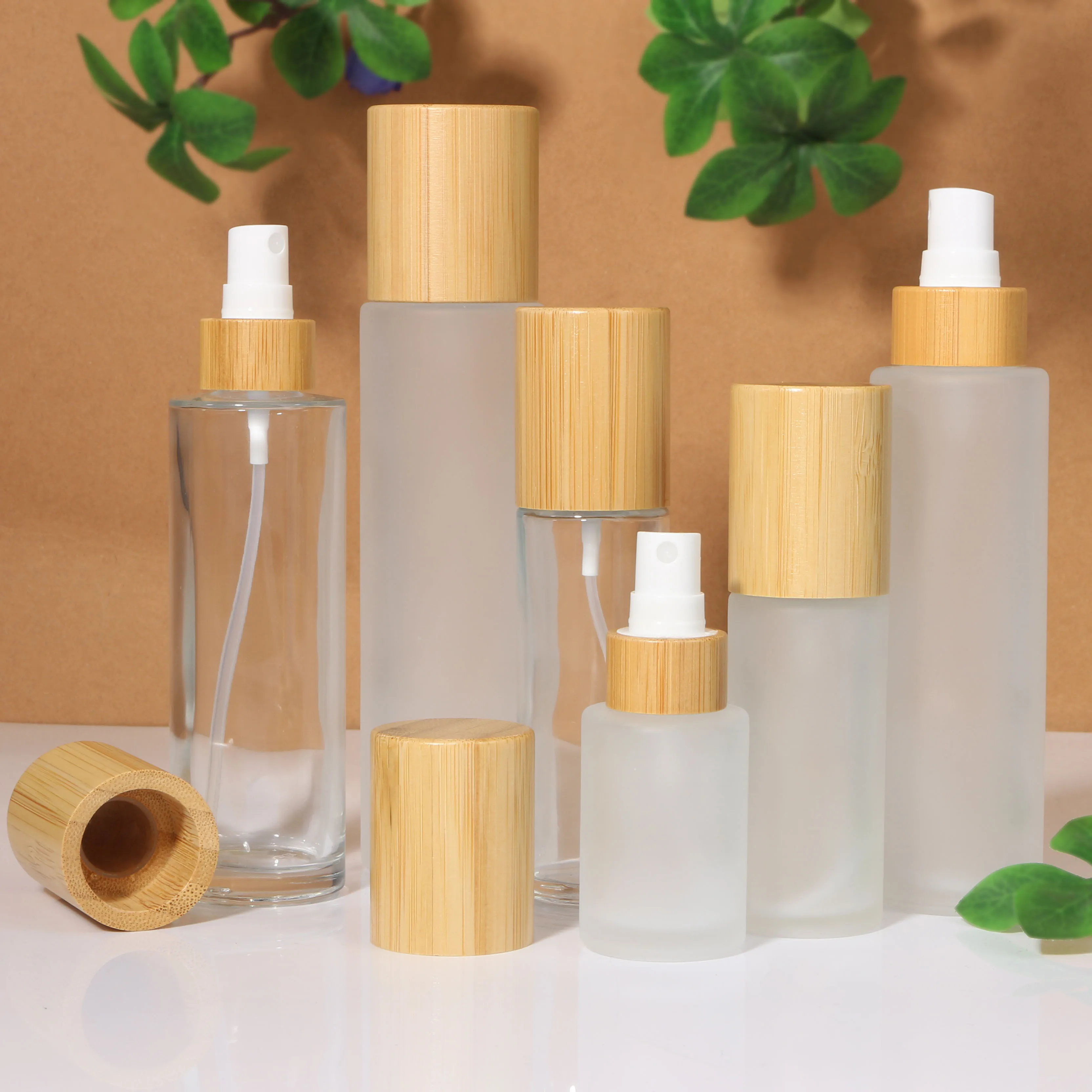 زجاجة رذاذ زجاجية بلوري بغطاء من الخيزران 150ml120ml100ML فارغة مع موزع رذاذ ناعم لحاويات مستلزمات العطور السائلة