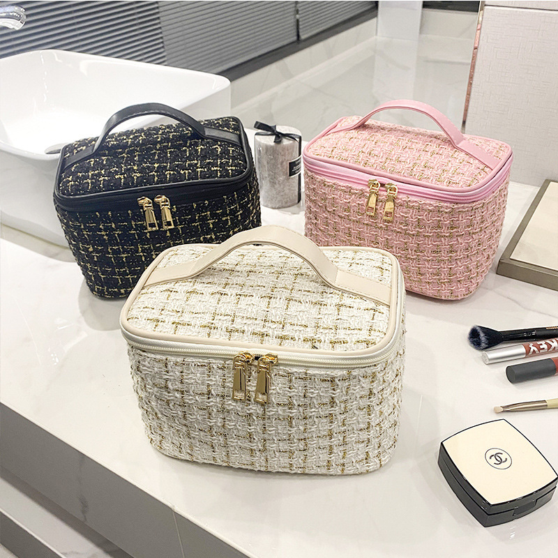 حقيبة مكياج جديدة مشهورة على طراز عطر صغير محمولة بسعة كبيرة وغسل وتخزين للسفر
