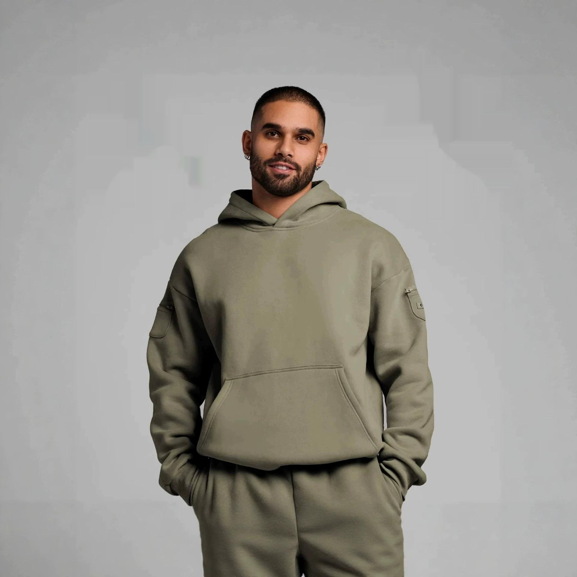 سويتشرات بhood للزوجين