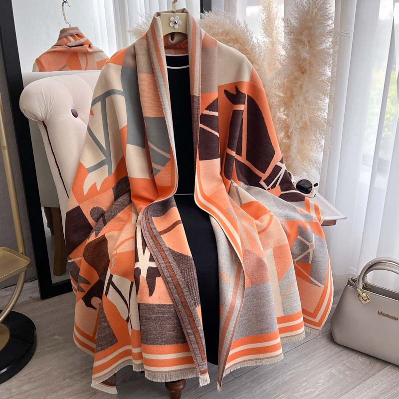 shawl منقوش مزدوج اللون