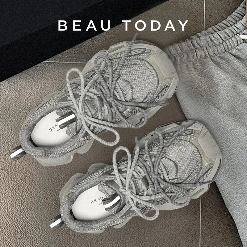 أحذية رياضية نسائية مكتنزة من BEAUTODAY مصنوعة من الجلد الصناعي الشبكي بمقدمة مستديرة ورباط علوي أحذية رياضية للسيدات مصنوعة يدويًا 29A51
