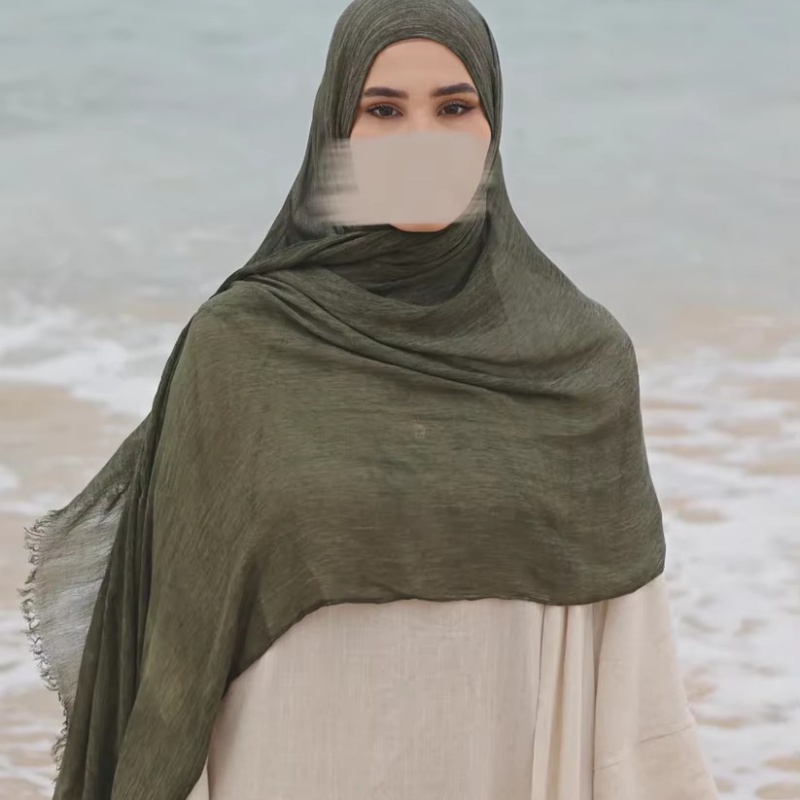حجاب منزلي مطبوع مضلع
