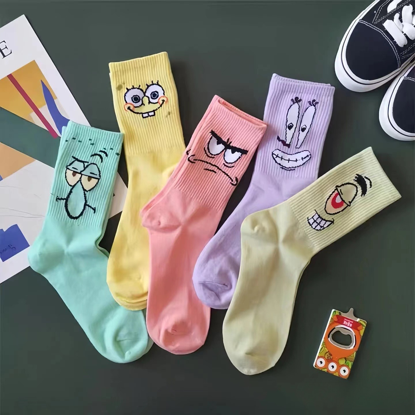 5 أزواج Kawaii سبونجبوب منتصف العجل الجوارب تنفس القطن مريحة المد أنيمي الجوارب للبنين بنات الطلاب هدية عيد ميلاد