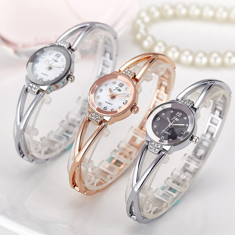 جديد عصري المرأة سوار ساعة Mujer Relojes الطلب الصغير الكوارتز الترفيه شعبية ساعة اليد ساعة الإناث الساعات الأنيقة