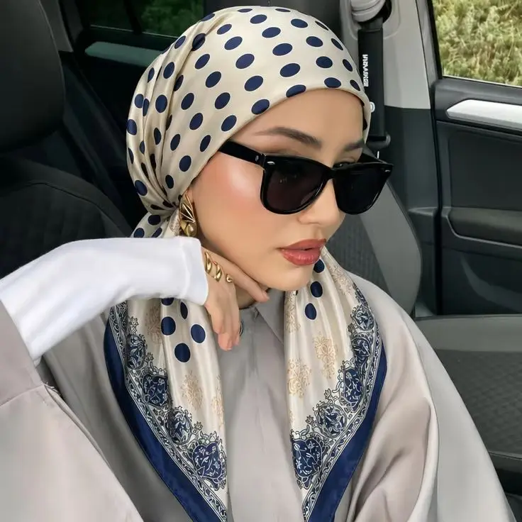 وشاح حجاب من الساتان الحريري المطبوع للنساء، غطاء رأس مرن، غطاء رأس عصري للمسلمات من الساتان الحريري، غطاء رأس للسياحة الخارجية.
