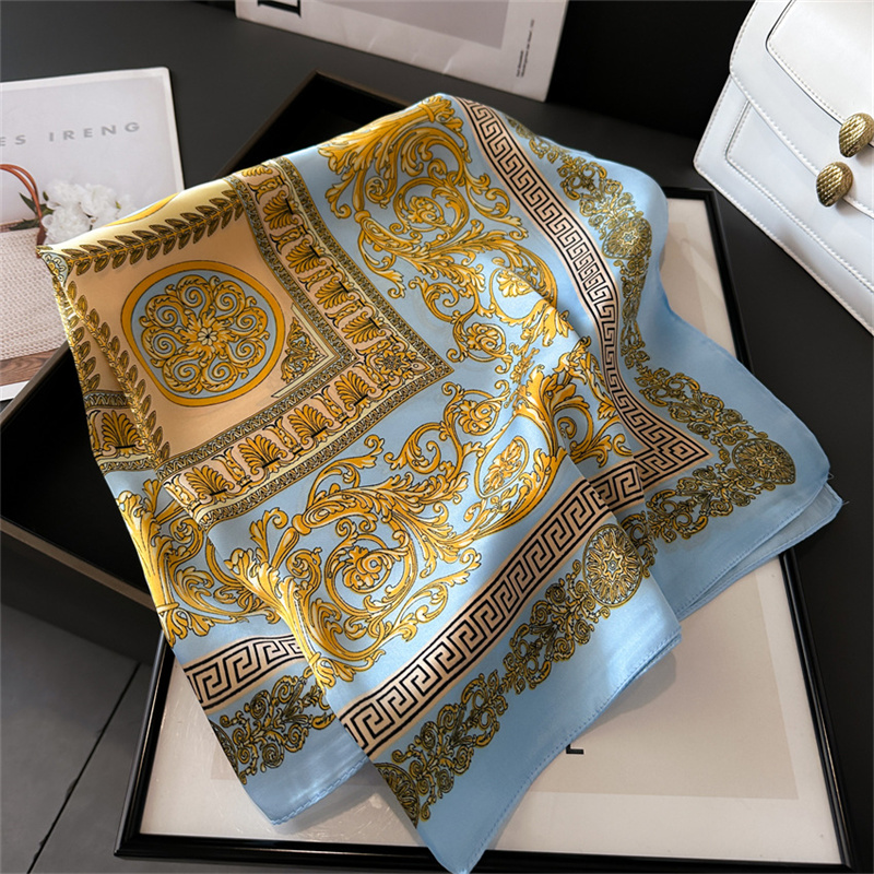 2025 موضة جديدة 70X70cmPrinted المرأة وشاح الباشمينا وشاح حريري ساحة شال الزخرفية عقال الرقبة الفاخرة تصميم باندانا