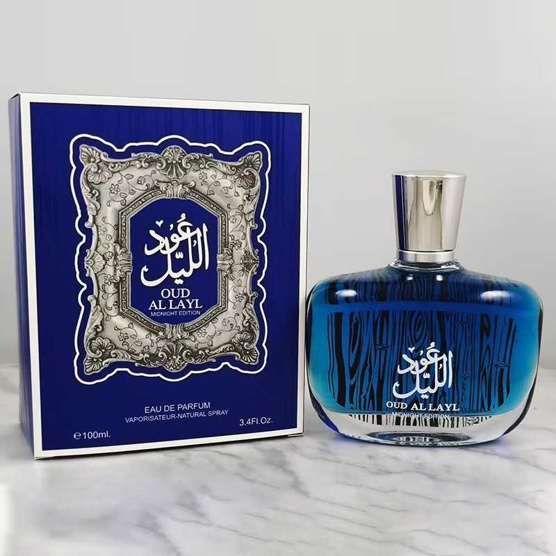 عطر خشب الصندل العربي الكلاسيكي من خشب العود وعطر المسك الذي لا يقاوم يدوم طويلاً أنيق وساحر وودي أو دي برفوم