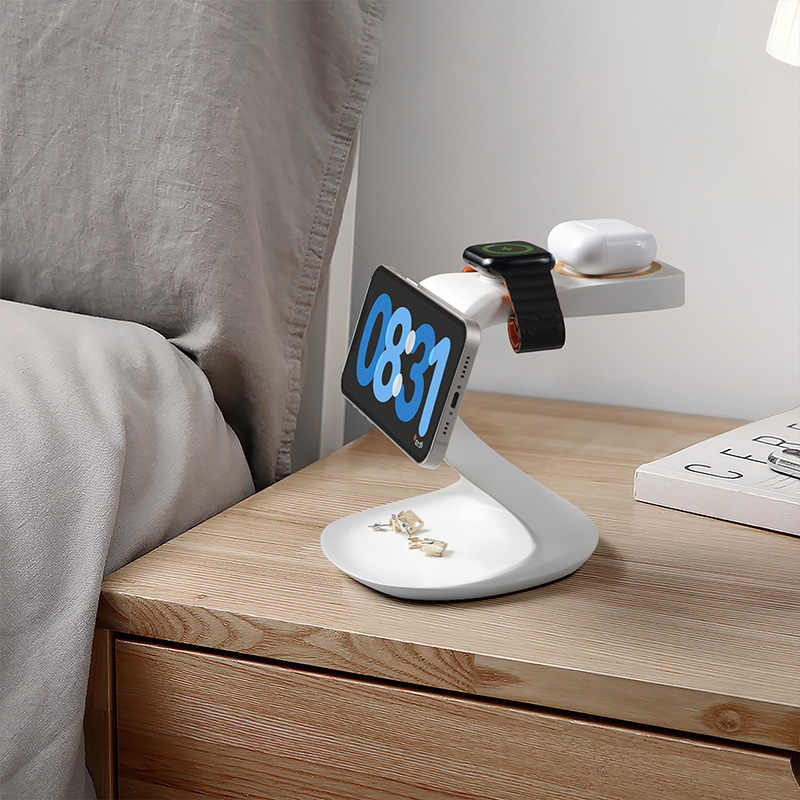حامل هاتف ثلاثي الوظائف إبداعي مع شحن لاسلكي مغناطيسي Magsafe