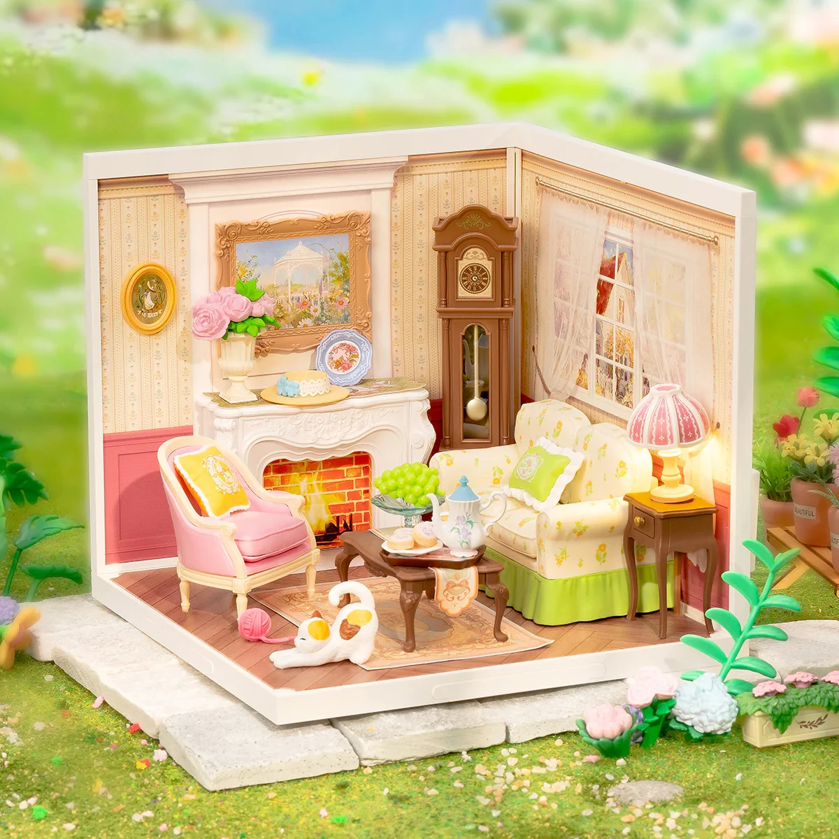 Rolife DIY Miniature House Kits Super Creator Model Courtyard Diorama Kit هدية مثالية لعيد الميلاد للبالغين والأطفال